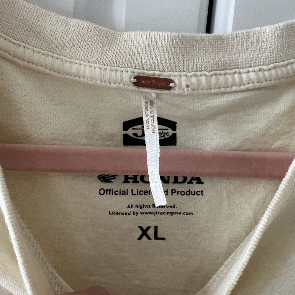 FREE PEOPLE X JT RACING HONDA COLLAB TEE - Picture 3 of 4